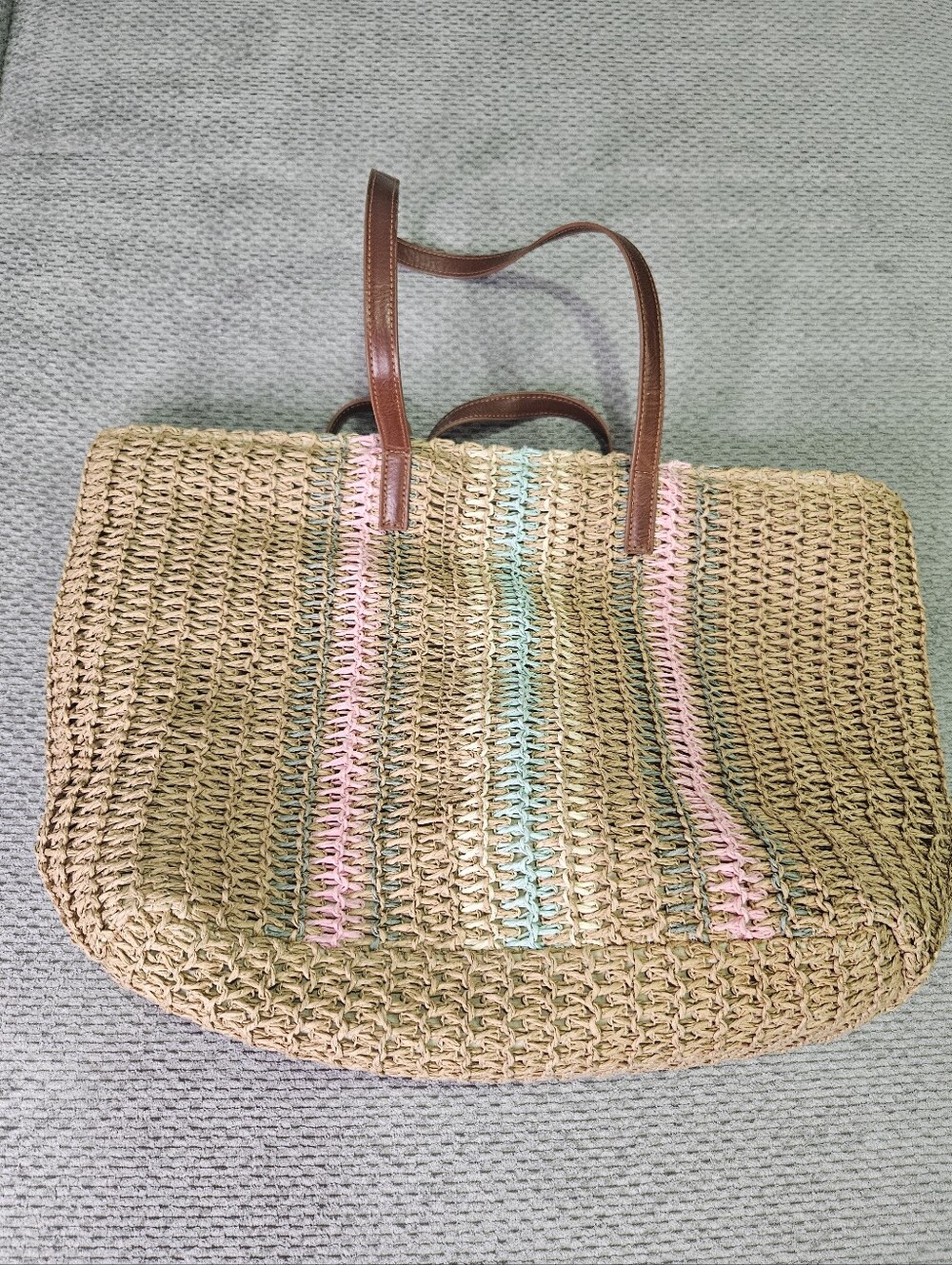 3/$15! Straw Tote Bag - Picture 8 of 8